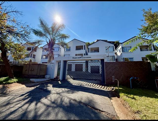 2 BEDROOM APARTMENT TO LET IN WINDSOR EAST
